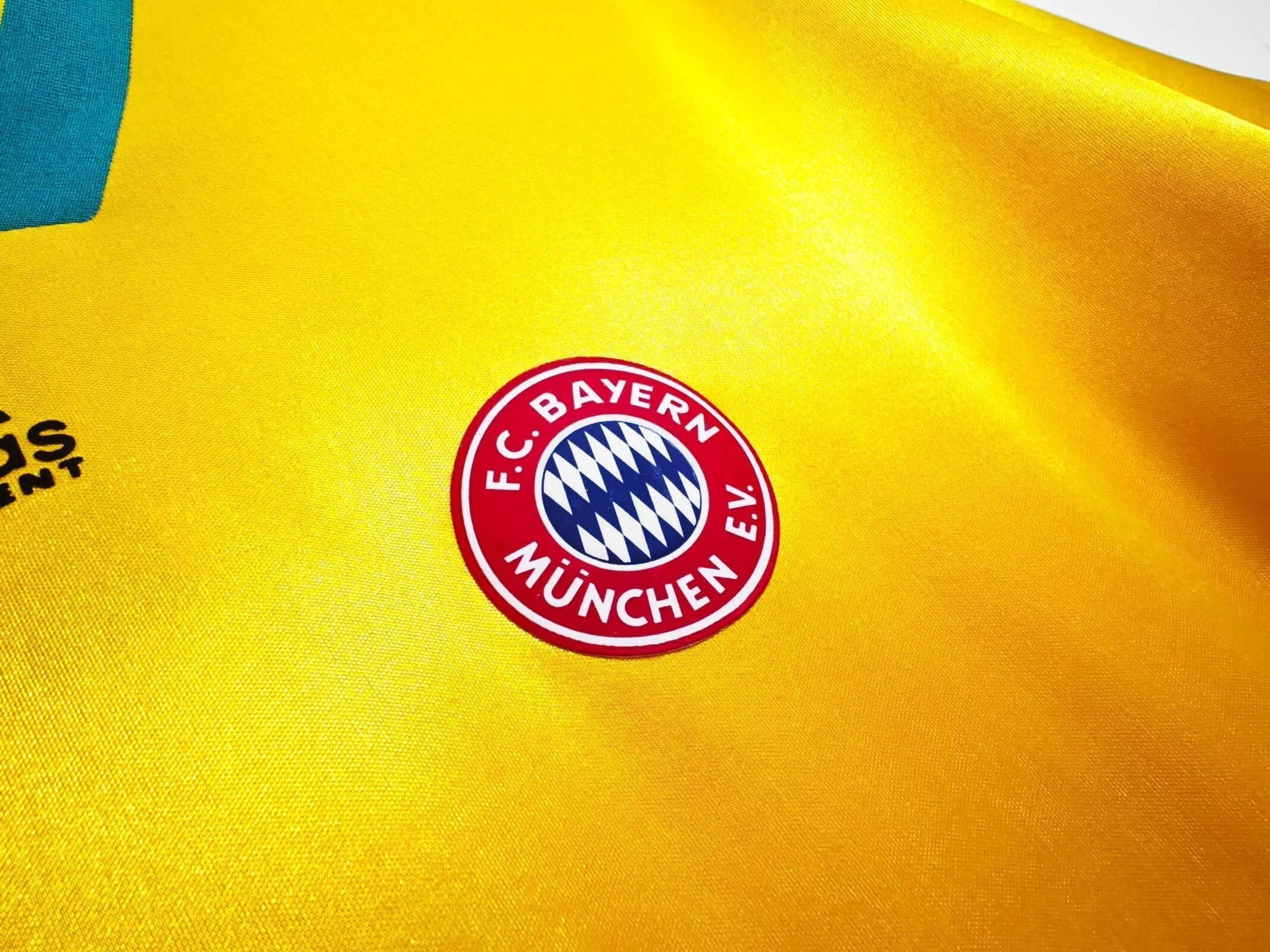 Bayern Munchen Away Shirt - 1993-1995