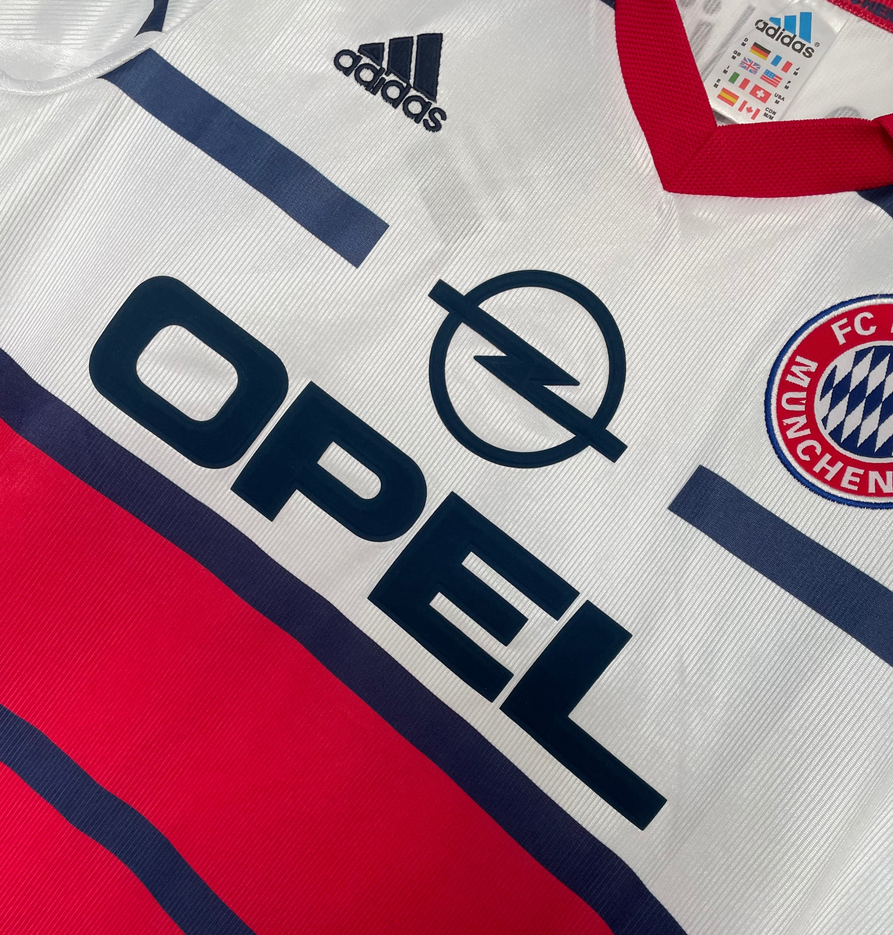 Bayern Munich retro Away kit - 1998-1999