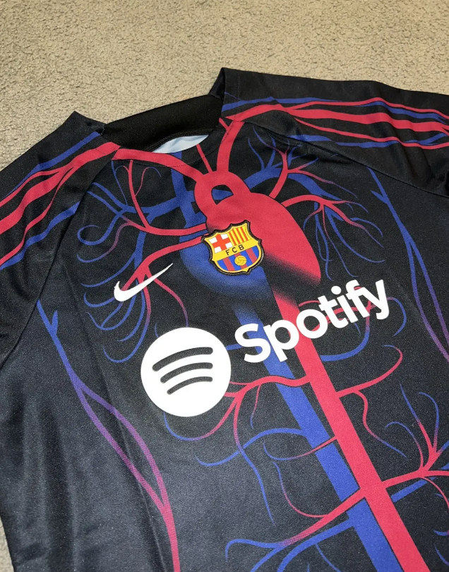 Barcelona Barca X Patta  ( heart and veins )Special edition