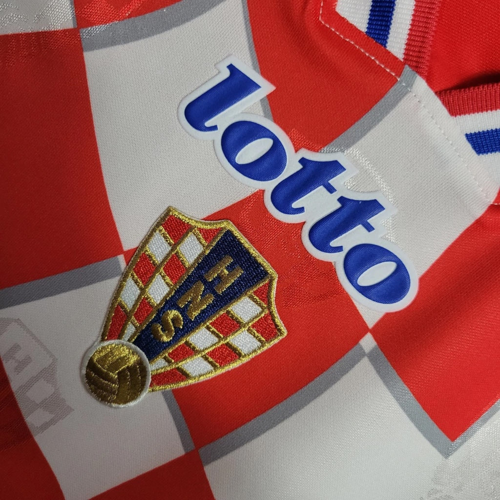Croatia  Home Retro kit - 1998